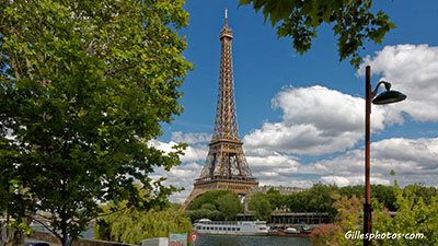 La tour Eiffel - Monument de PARIS  